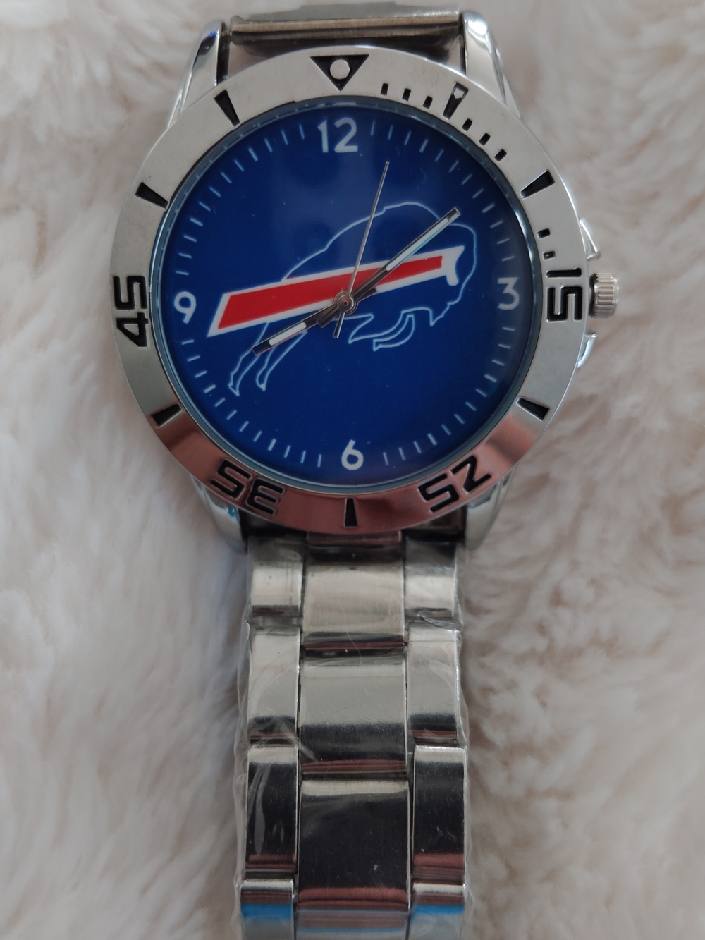 Silver Men's Sports Watch with Blue Dial